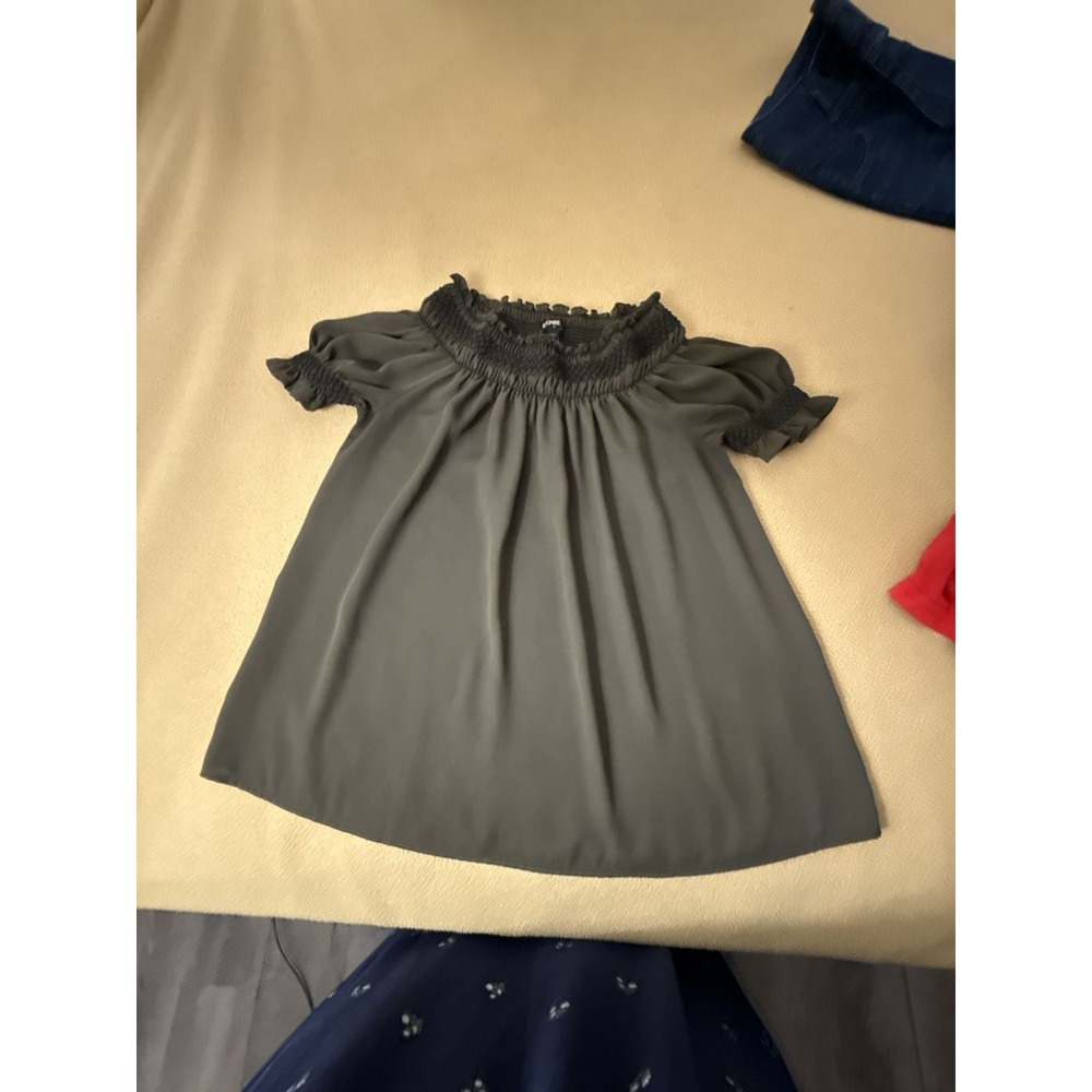 Express Green Smocked Off The Shoulder Ruffle Short Sleeve Blouse Size S